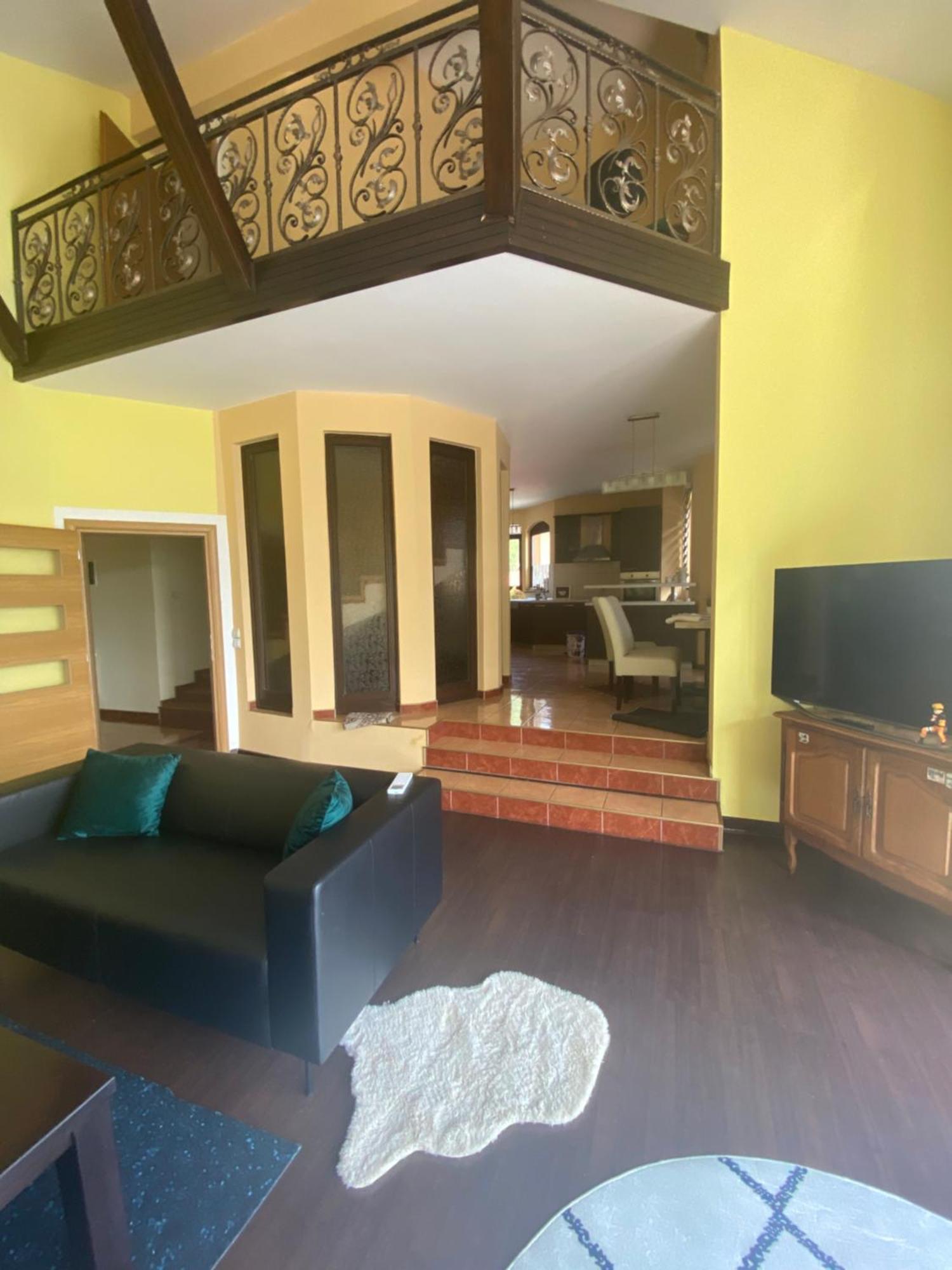 Villa Sun Visoko Eksteriør billede